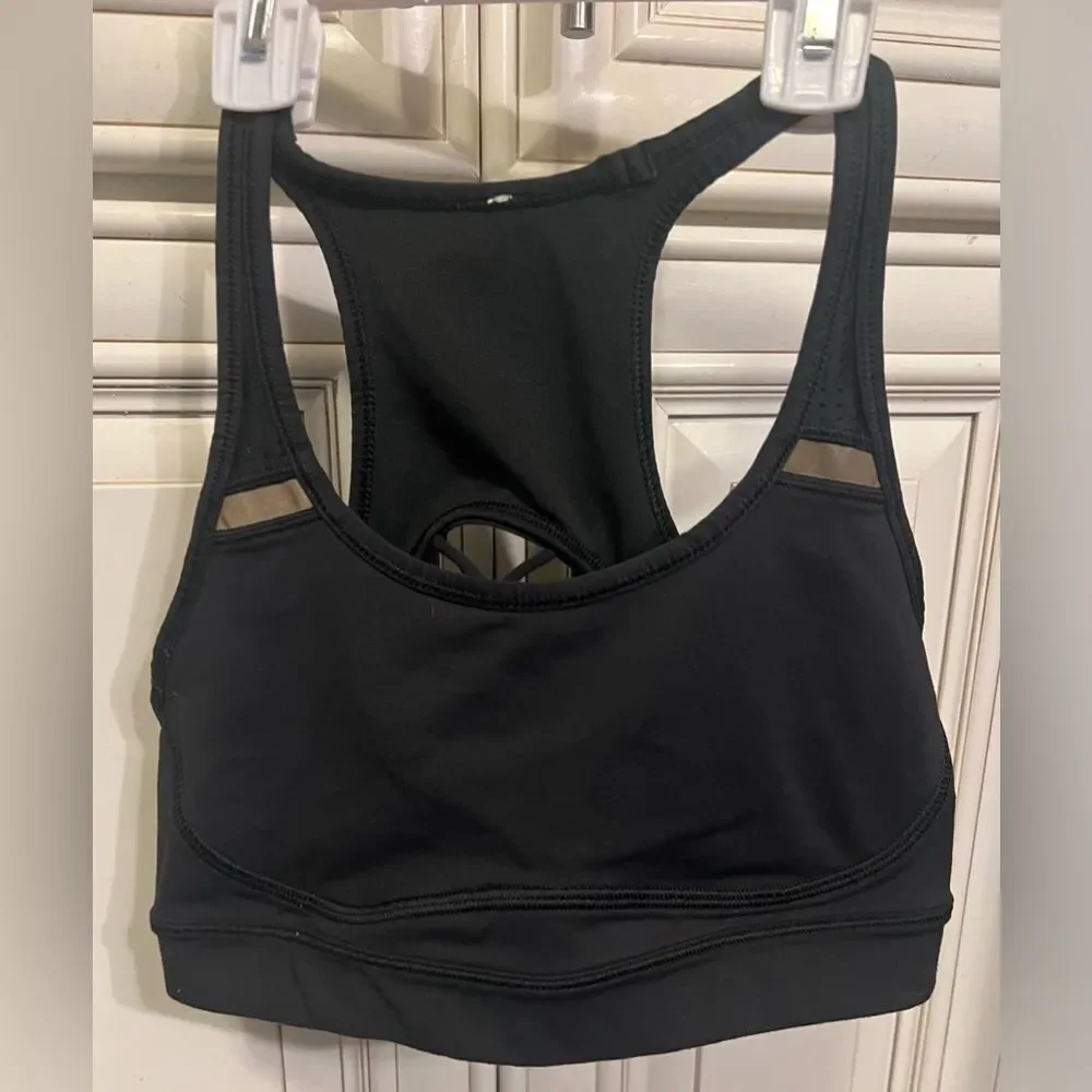 Lululemon Women's Energy Sports Bra Top Racerback Criss Cross Strappy Active 6